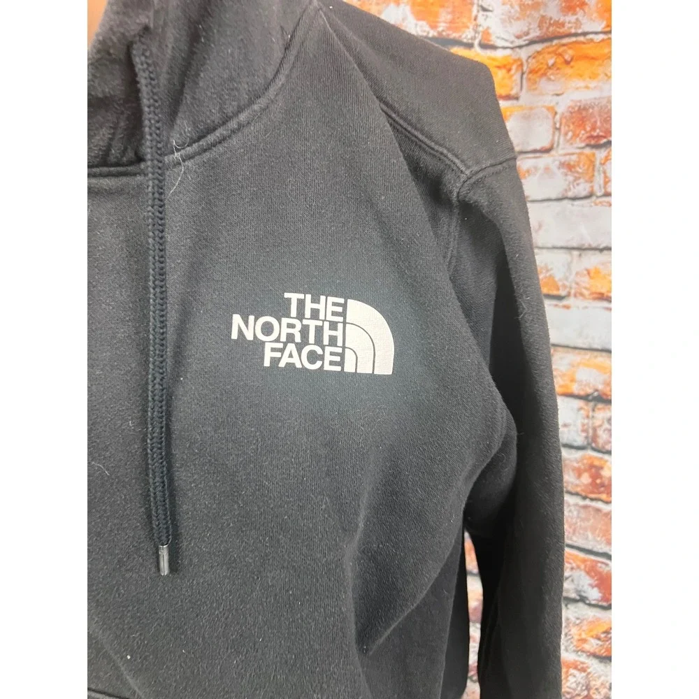 The North Face Mens Black Box Logo Pullover Hoodie Never Stop Exploring M